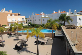 Cabanas Gardens - Stunning 2 bedroom apartment - Communal Pool